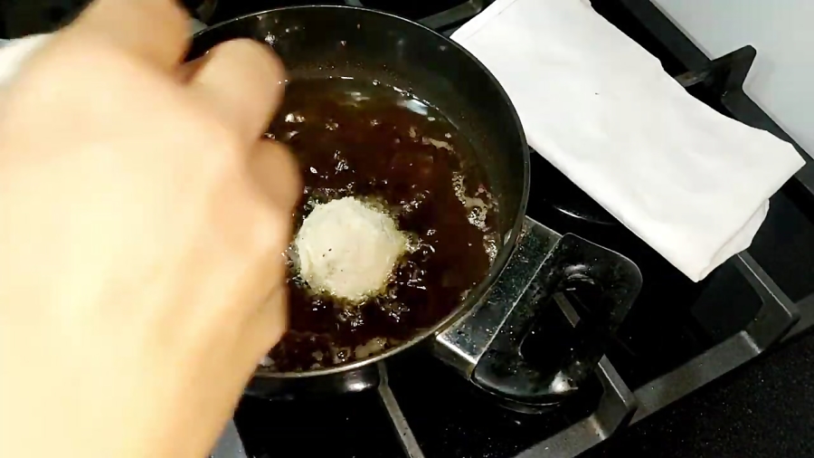 طرز تهیه قارچ شکم پر سوخاری