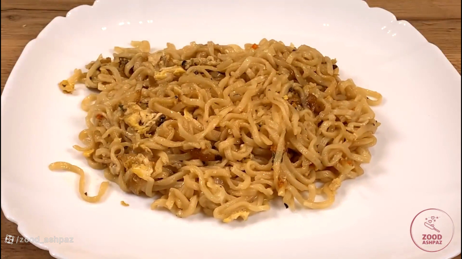 نودل تخم مرغی