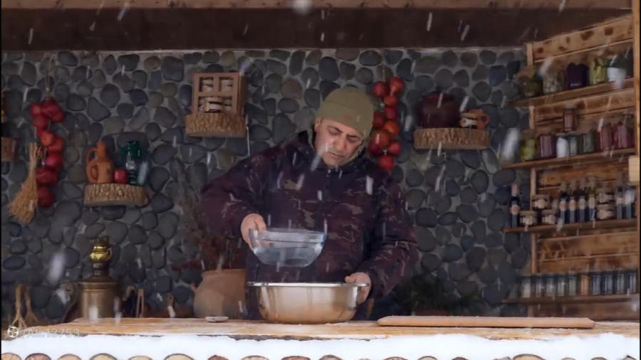 آشپزی در طبیعت زیبای برفی ۳