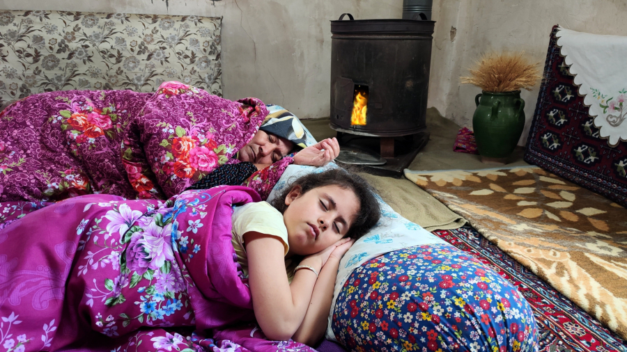 نان سنتی و مربای گل گلمحمدی؛ صبحانه‌ای به یادماندنی