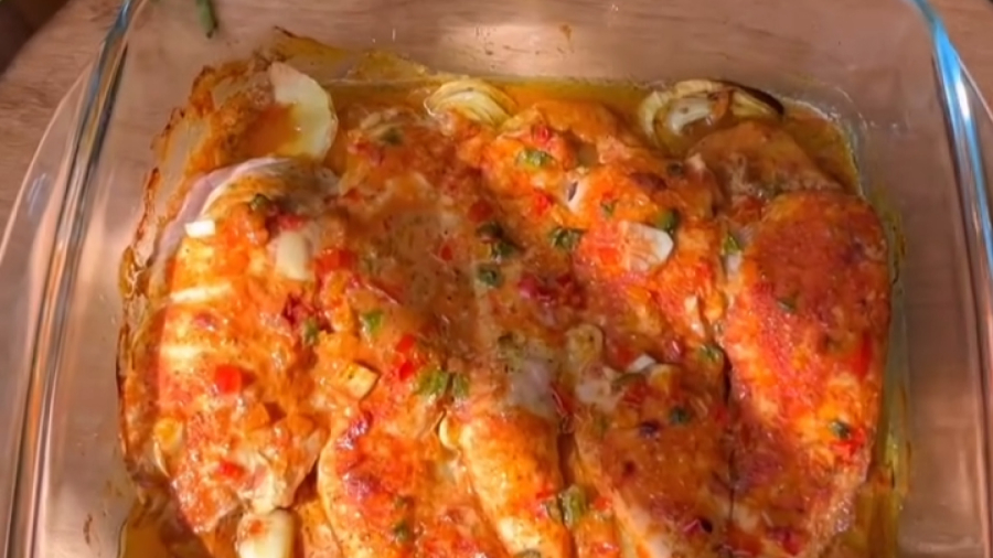 طرز تهیه مرغ تنوری خوشمزه در فر | دستور پخت ساده و مجلسی