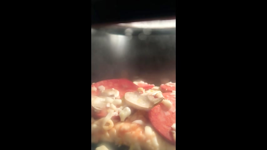 پیتزا درست کردم/Mahdiyar0jet