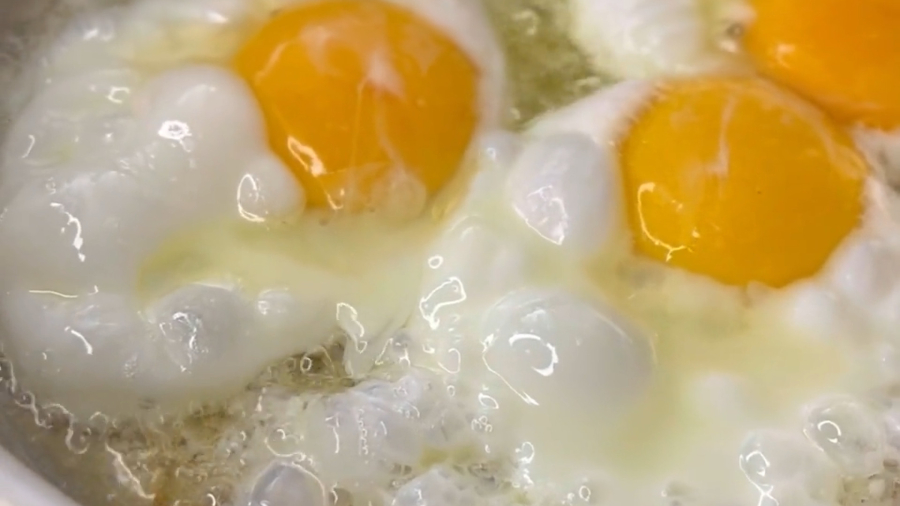 تخم مرغ ته دیگی عسلی/تخم مرغ تگه دیگی عسلی با روغن کرمانشاهی