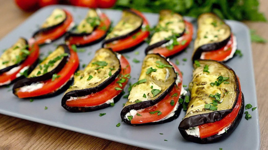 طرز تهیه پیش غذای آسان با بادمجان به شکل فینگر فود! غذای سریع و خوشمزه!