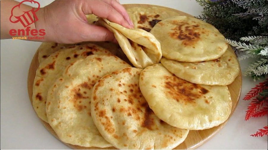 طرز تهیه نان ترکی در ۱۰ دقیقه :: دستور پخت سریع نان خانگی بدون خمیر مایه